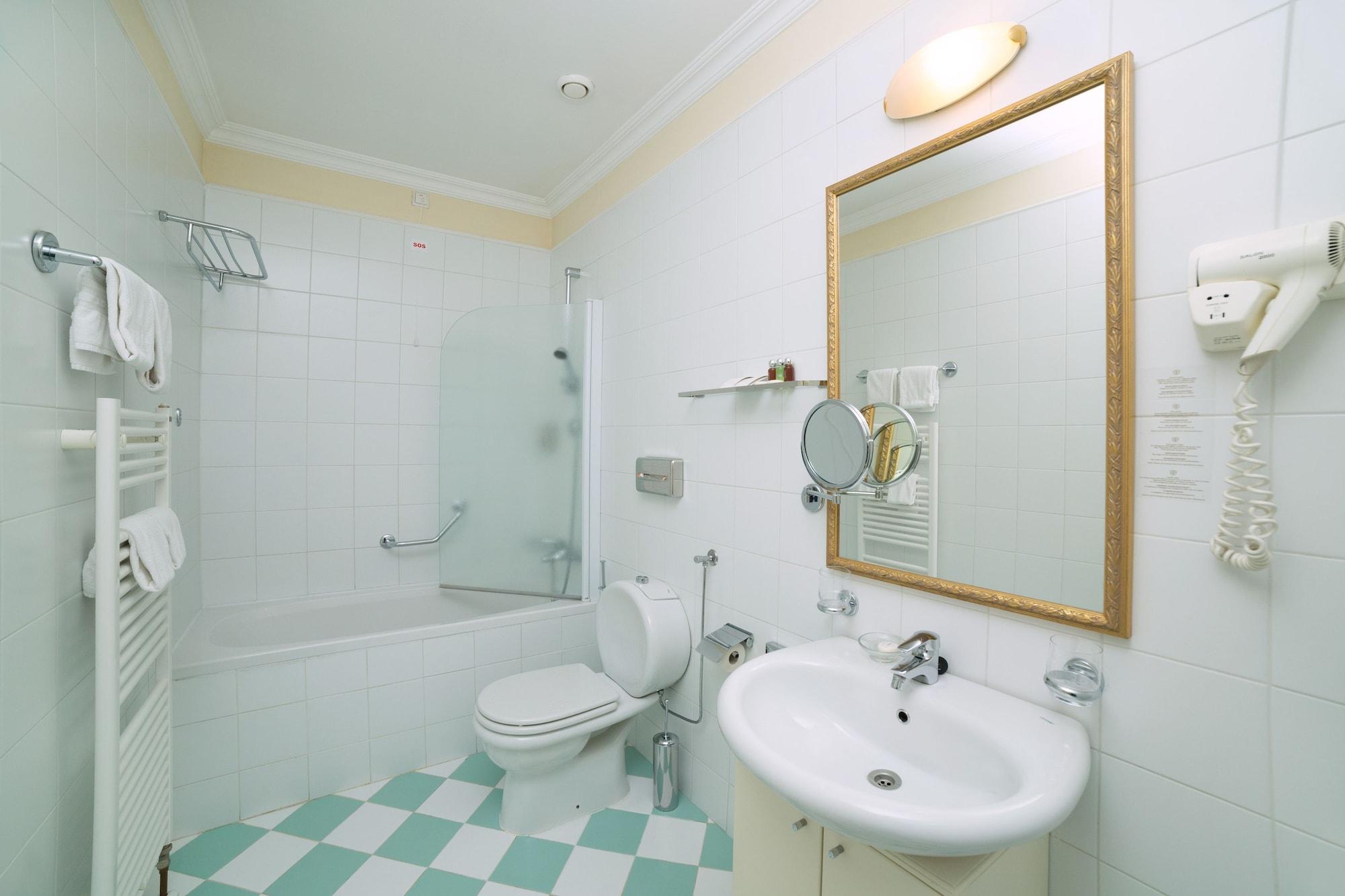 Continental 3* Opatija